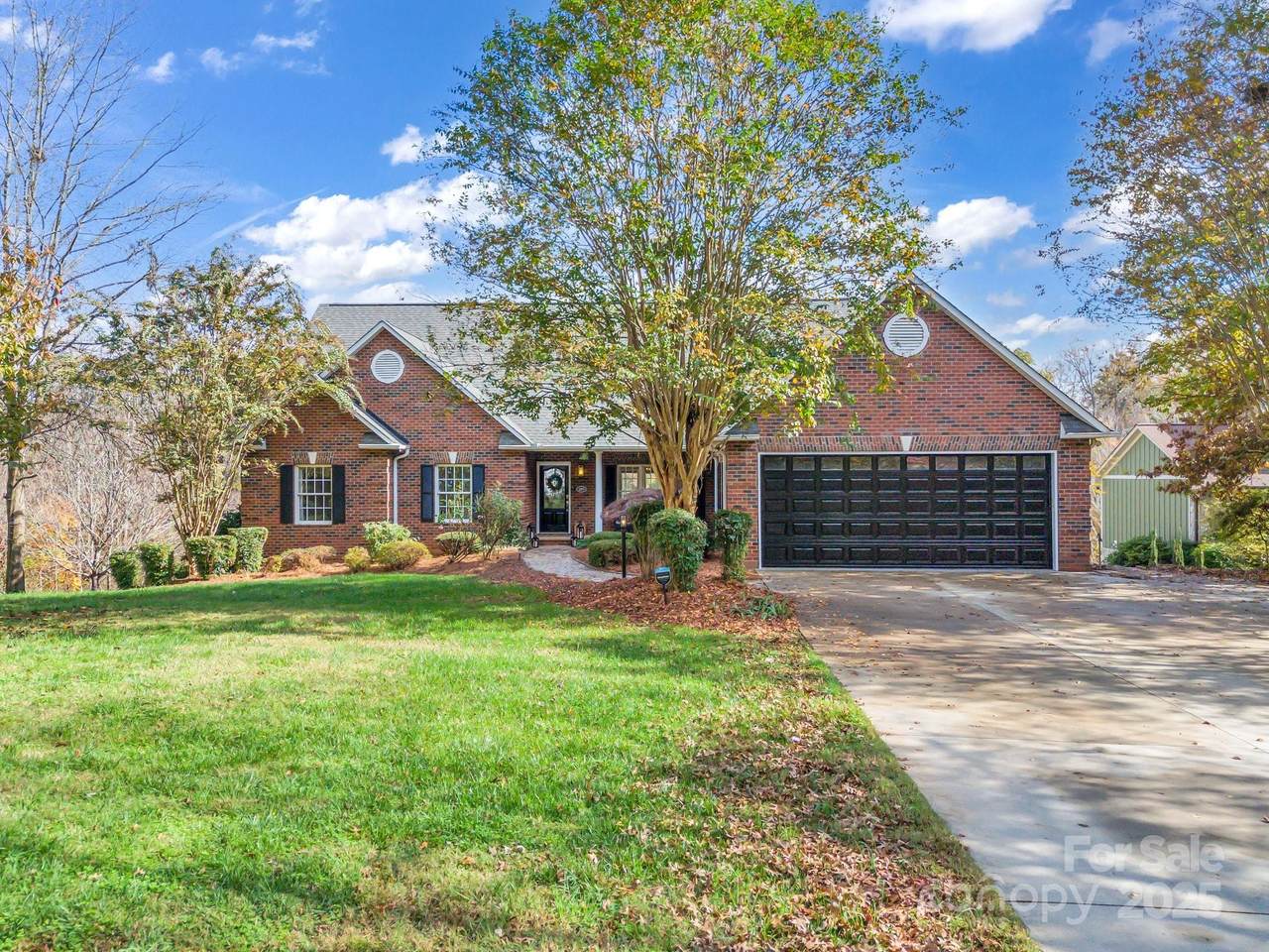 271 Lockhard Circle - Photo 1