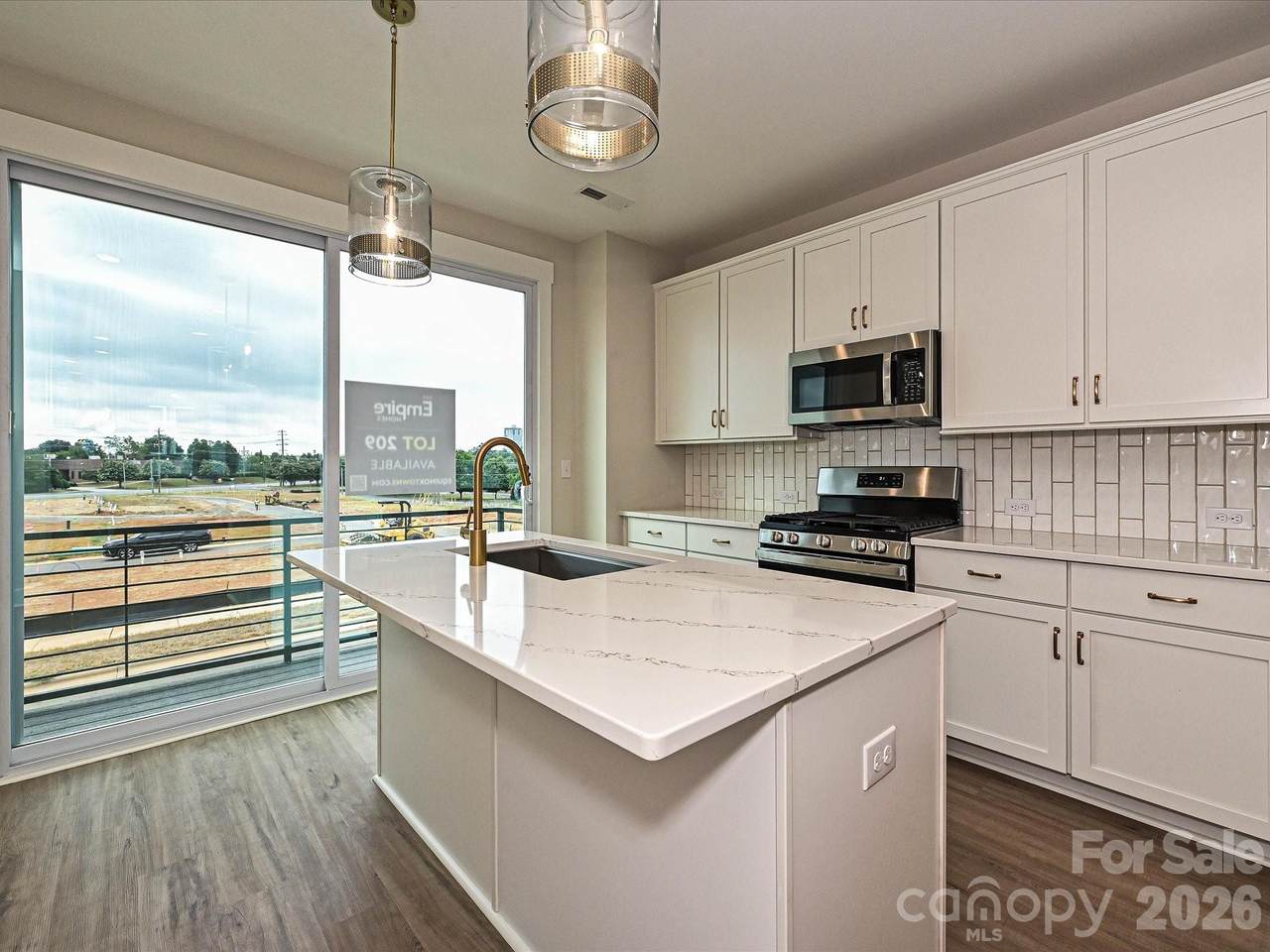 1611 Polk Street - Photo 1