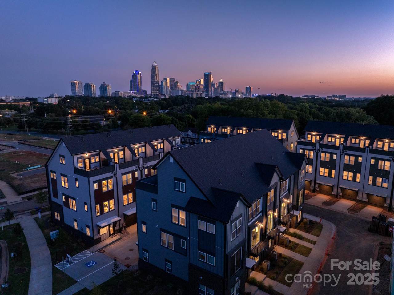 904 Callahan Street - Photo 1