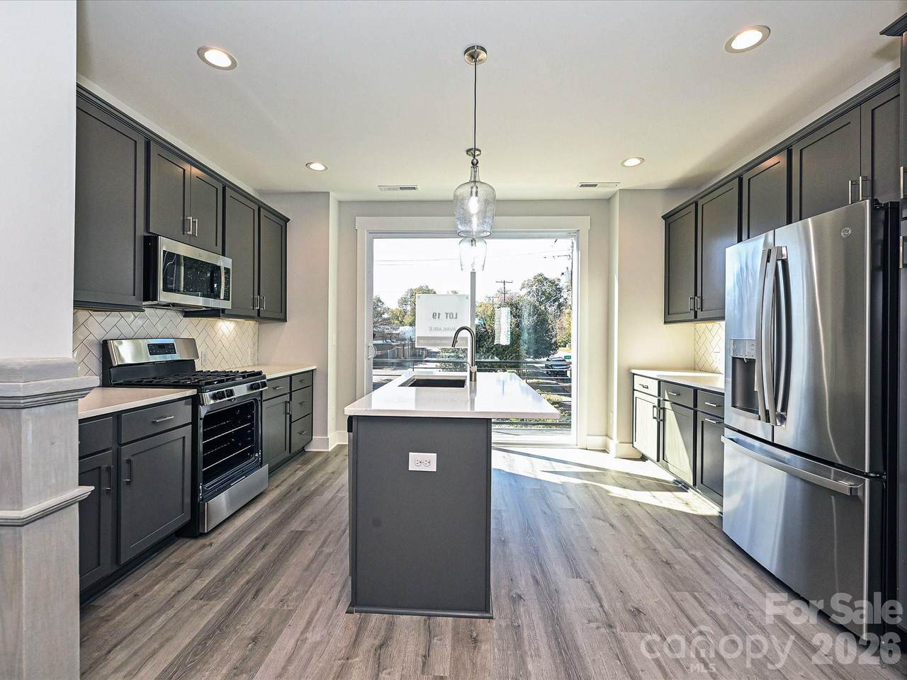 1225 34th Street - Photo 1