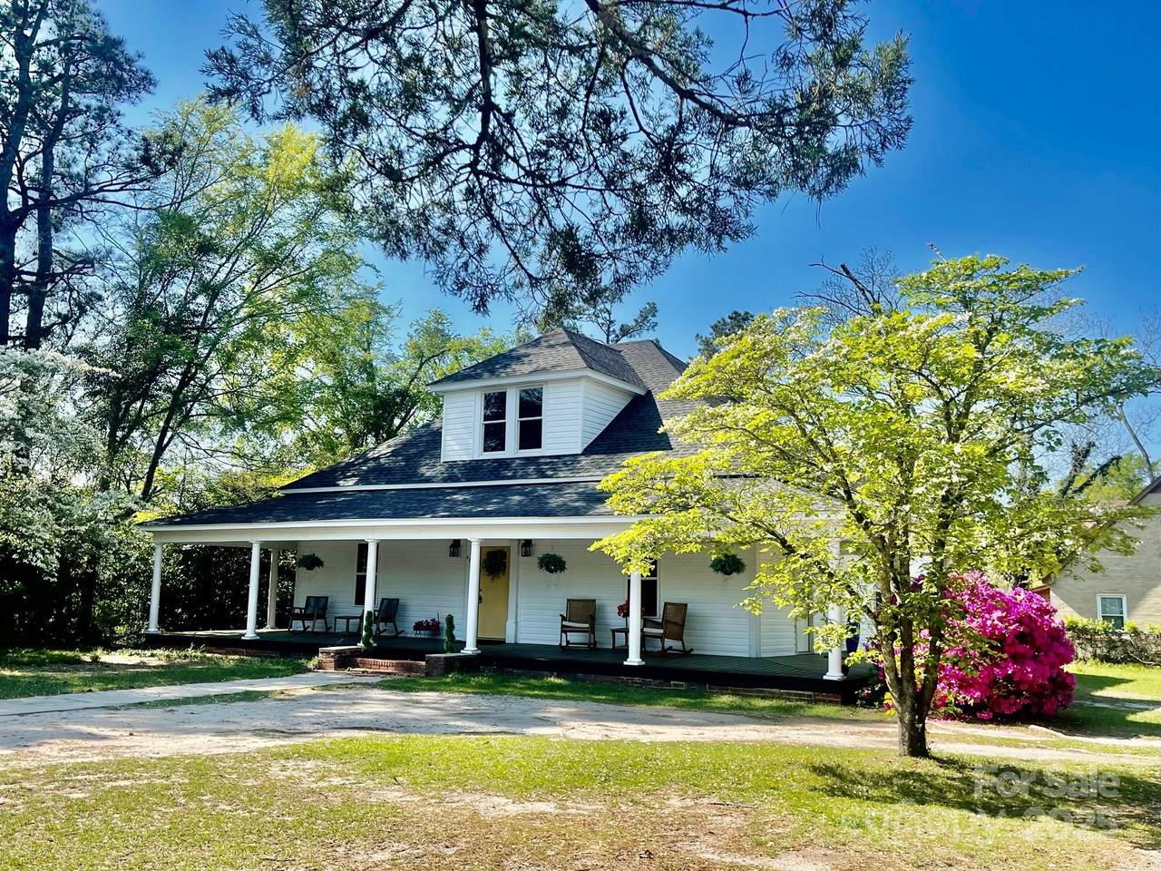 415 Richland Street - Photo 1