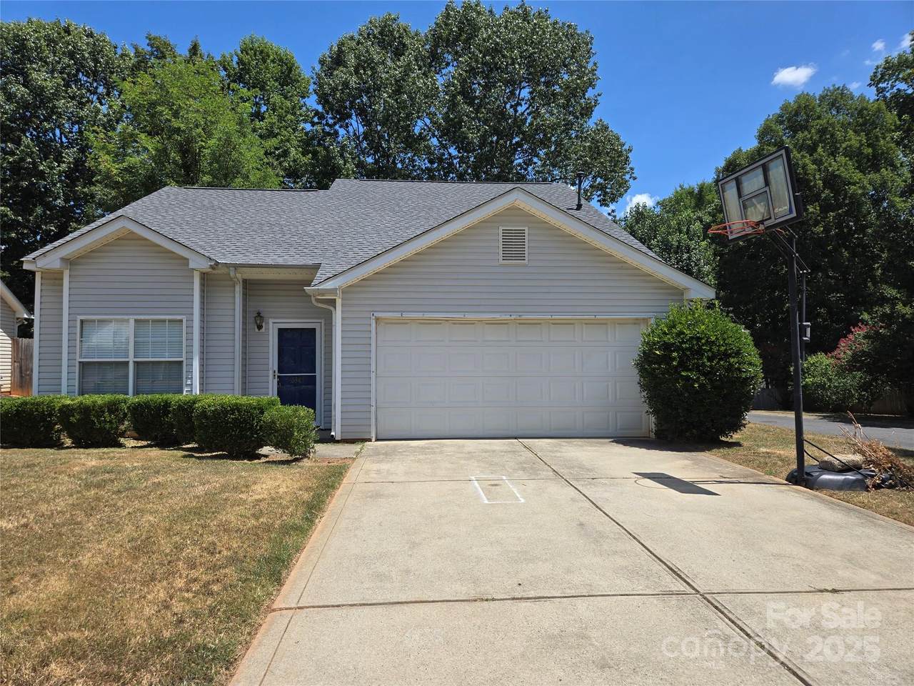 2345 Nuthatch Drive - Photo 1