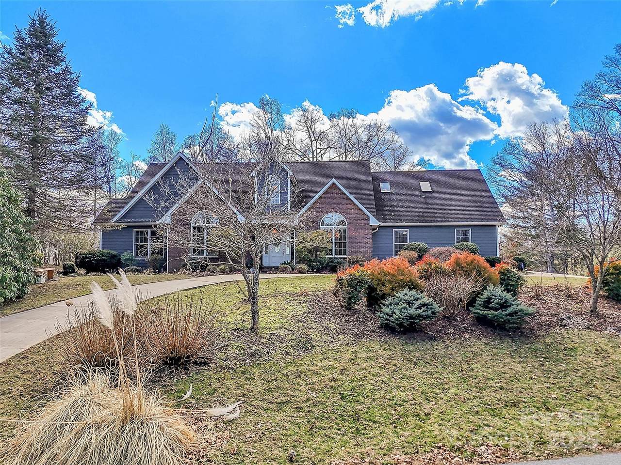 88 Adams Drive - Photo 1