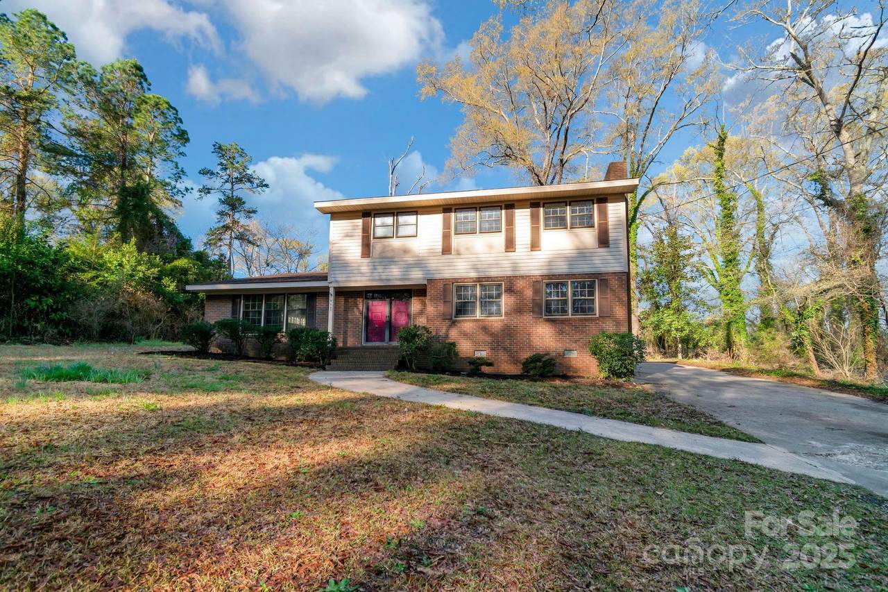 407 Covington Street - Photo 1