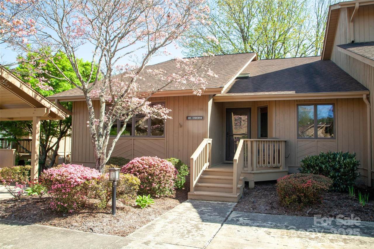 205 Wild Oak Lane - Photo 1