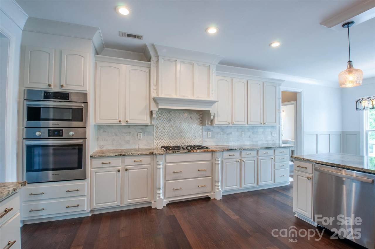 8810 Cool Meadow Drive - Photo 1