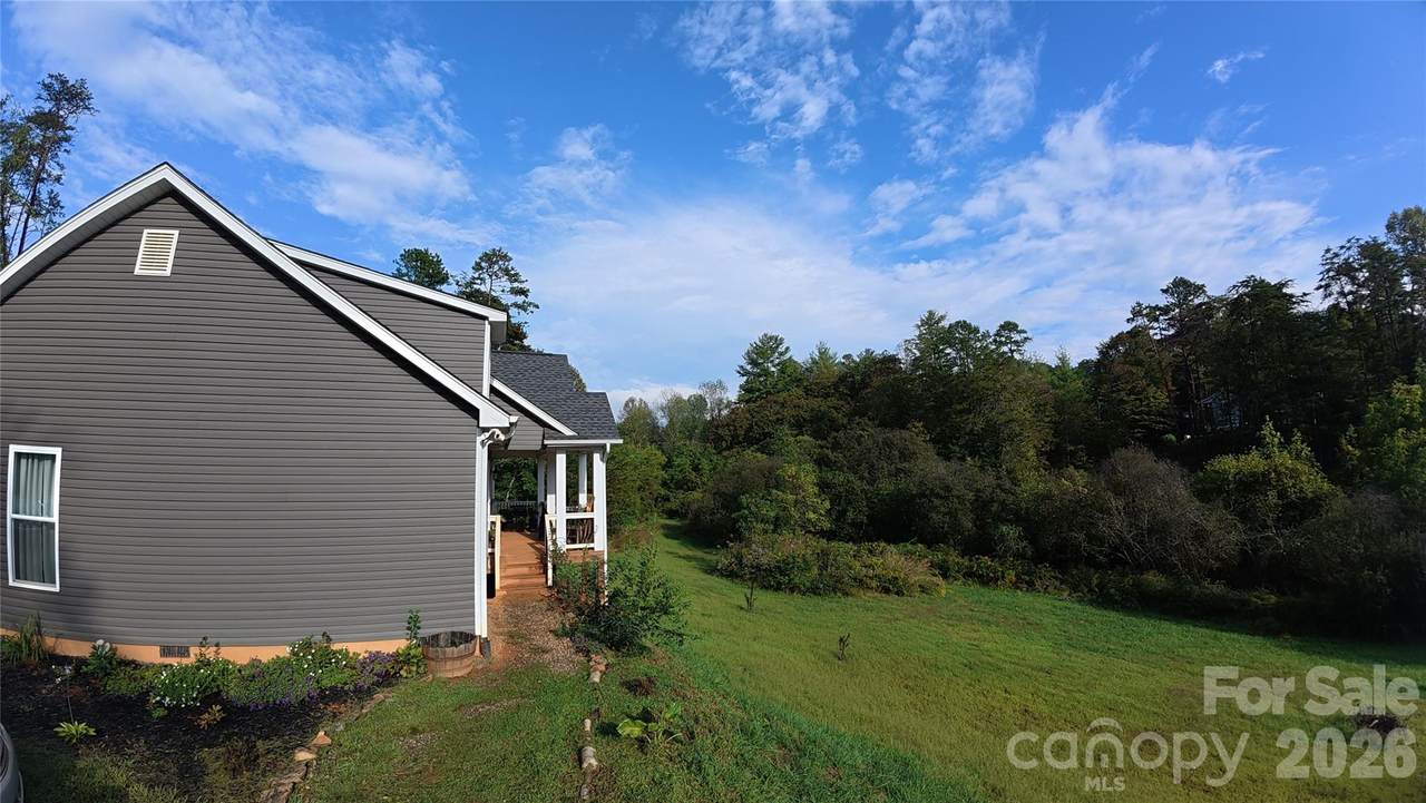 19 Higgins Road - Photo 1