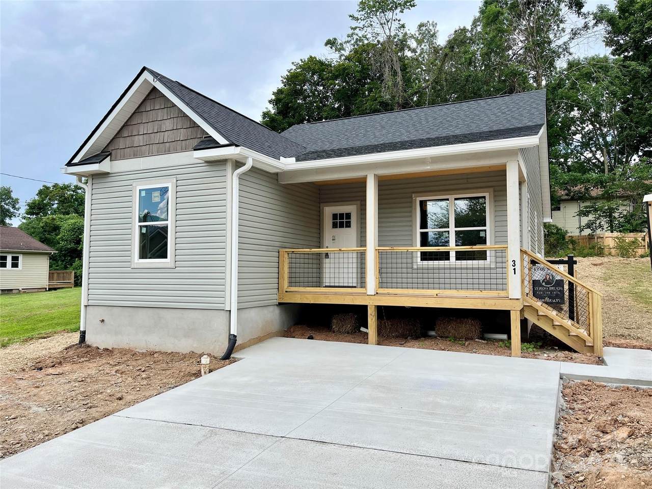 31 White Avenue - Photo 1