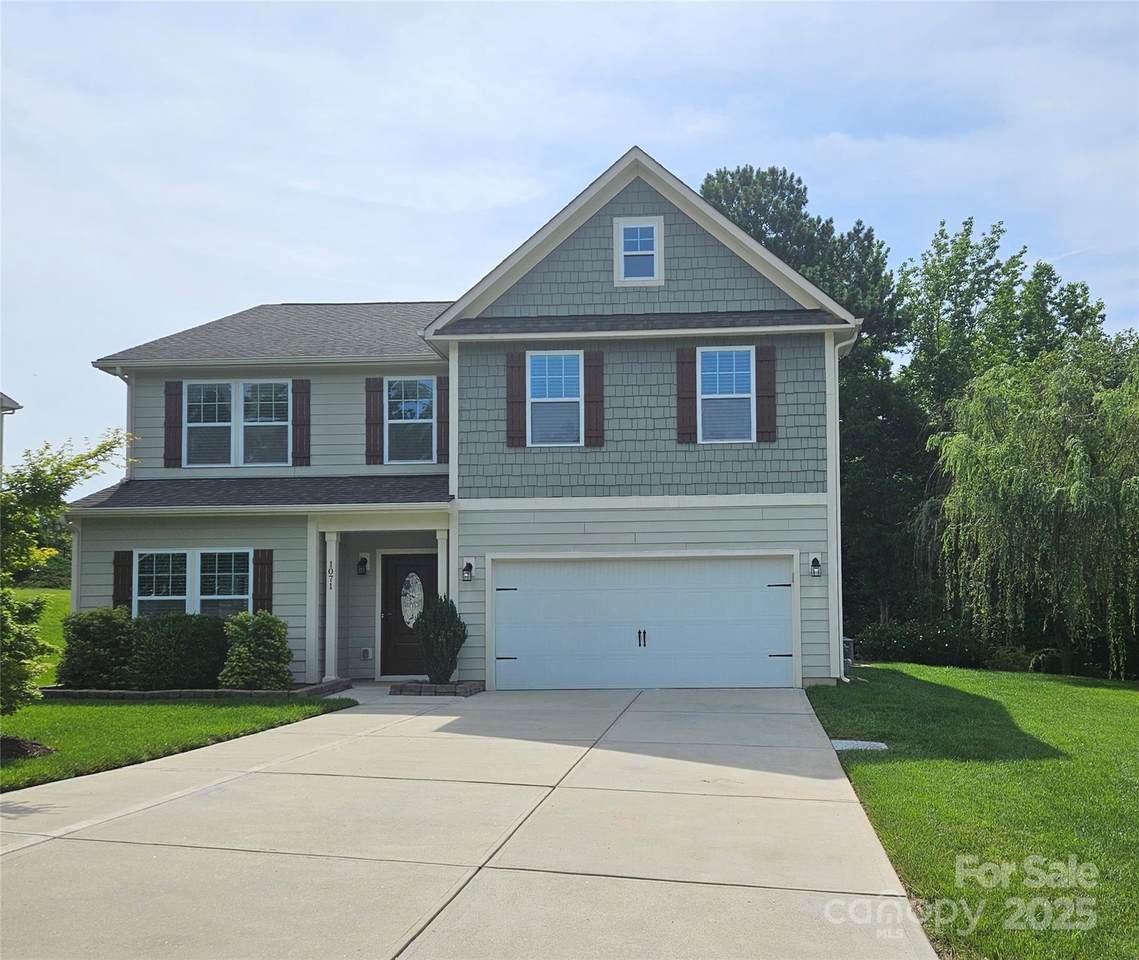 1071 Bassett Way - Photo 1