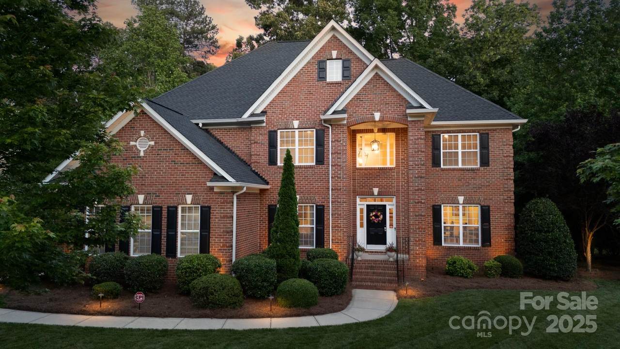 905 Patricians Lane - Photo 1