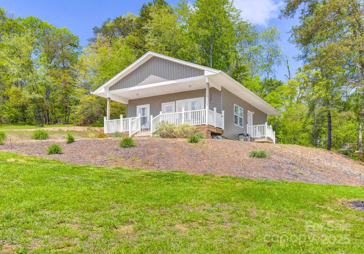 106 Thistle Field Drive - Photo 1