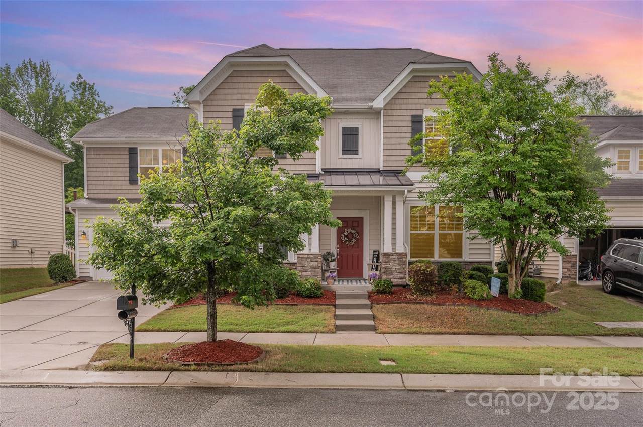 12832 Heath Grove Drive - Photo 1