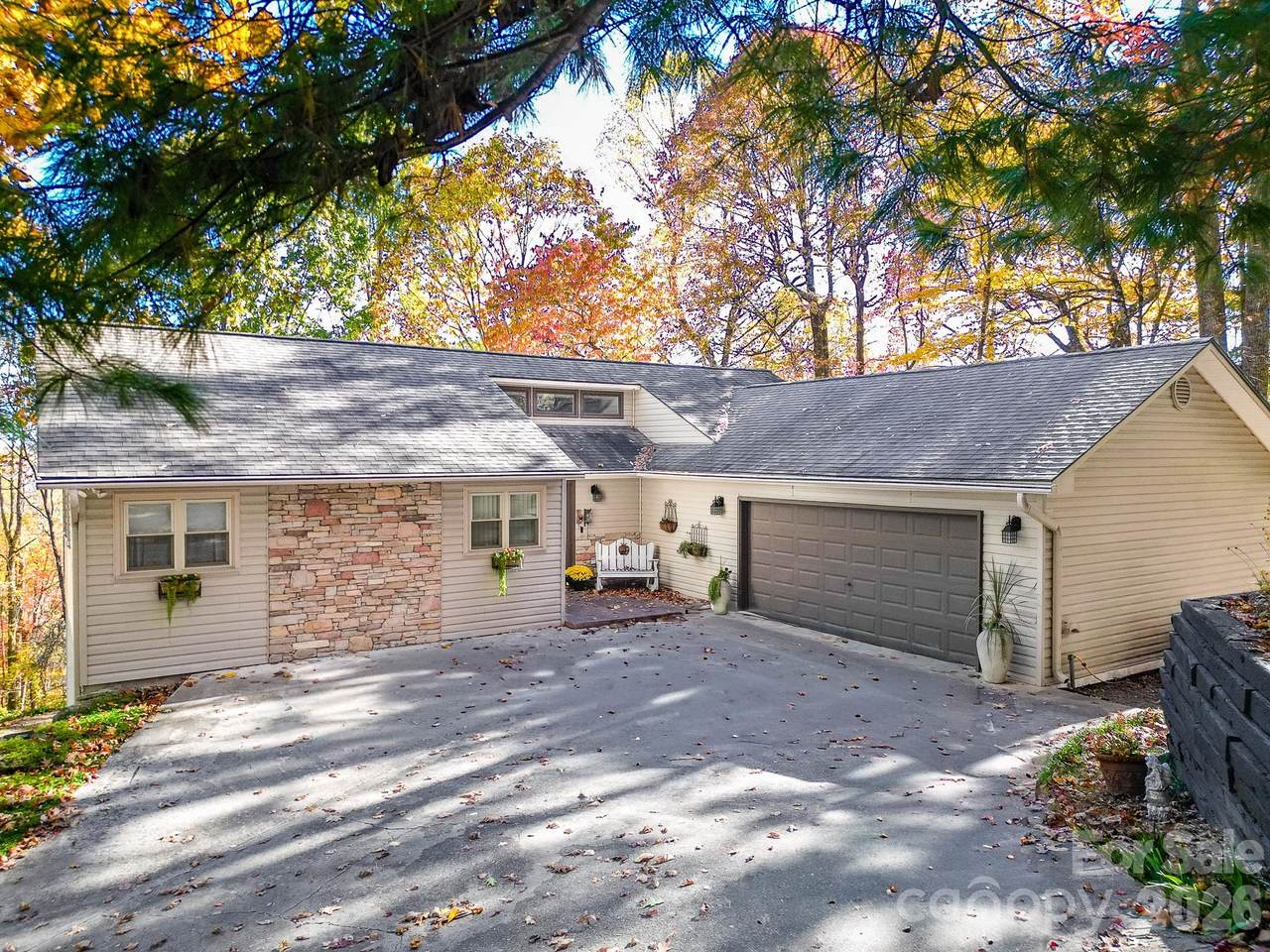 110 Spring Path - Photo 1