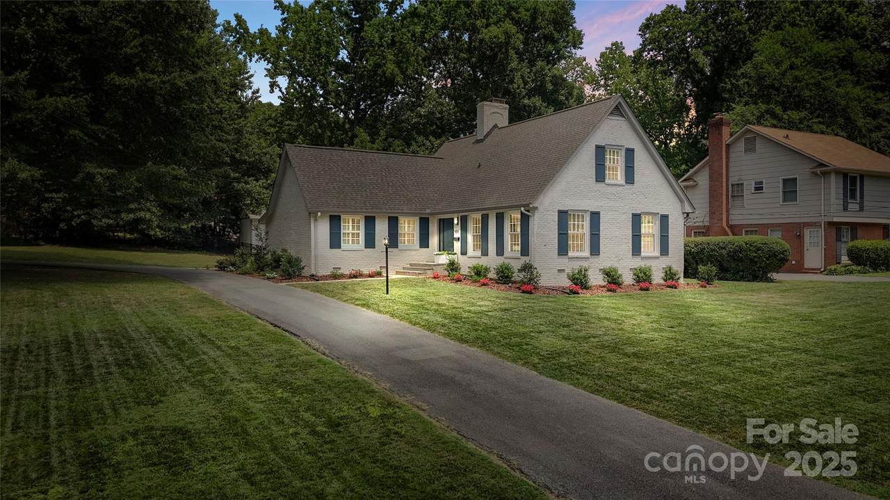 4201 Tyndale Avenue - Photo 1