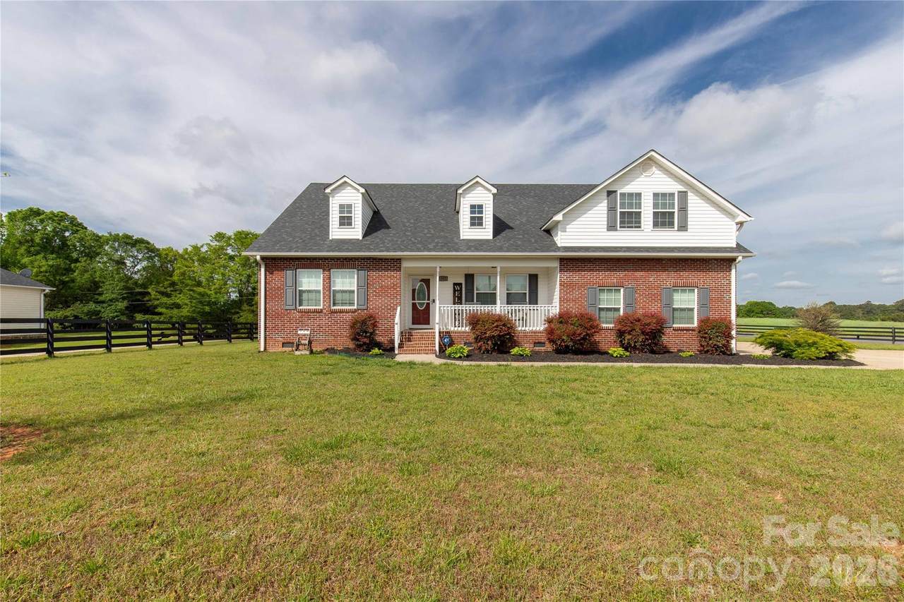 1302 Bryson Creek Drive - Photo 1