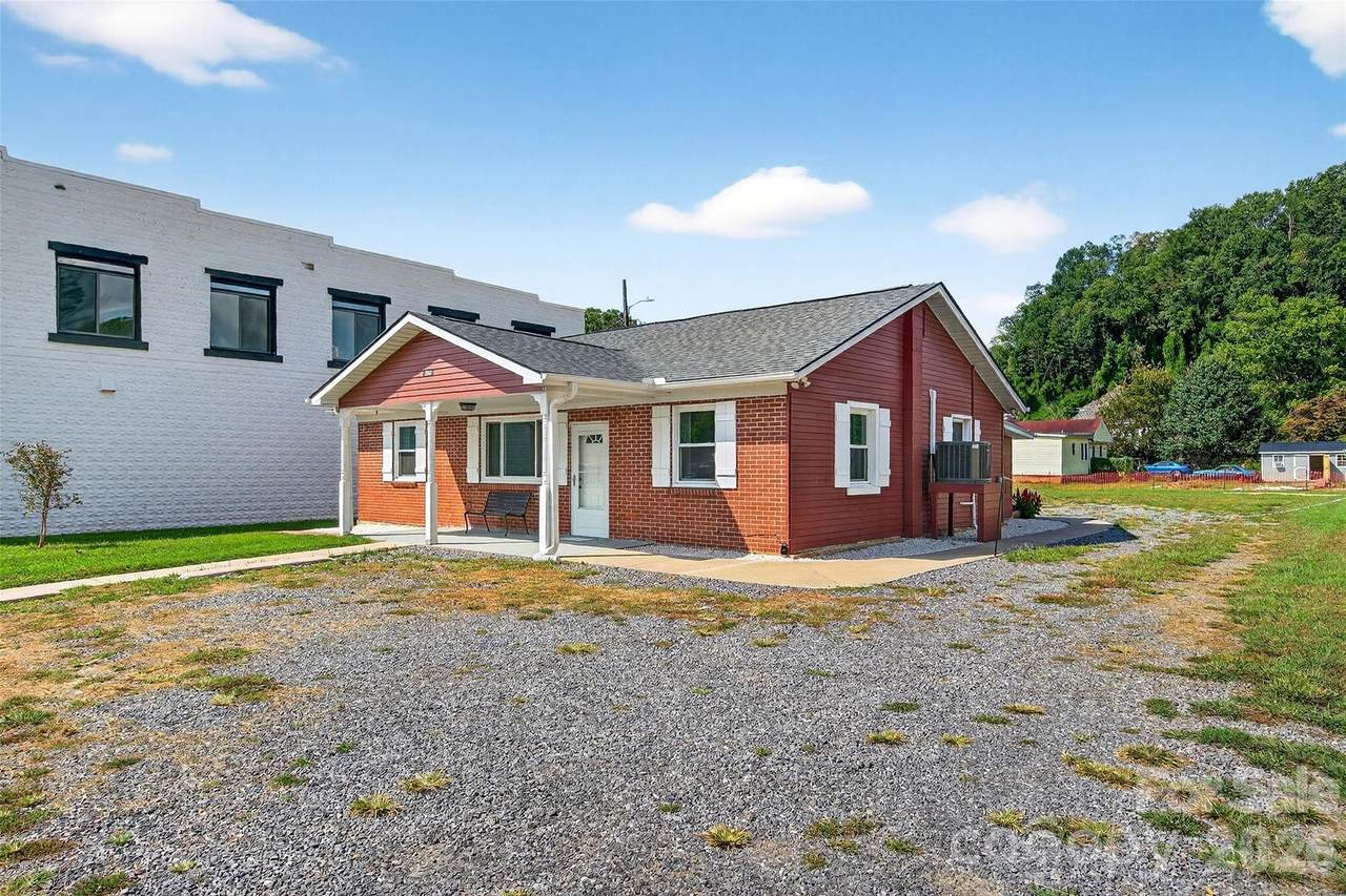 262 Catawba Avenue - Photo 1