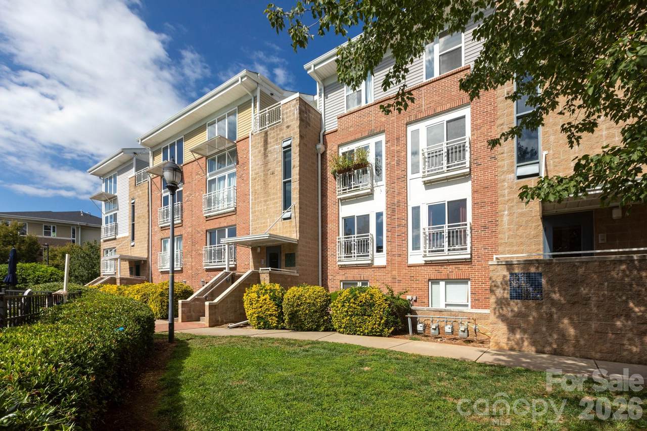 3959 Picasso Court - Photo 1