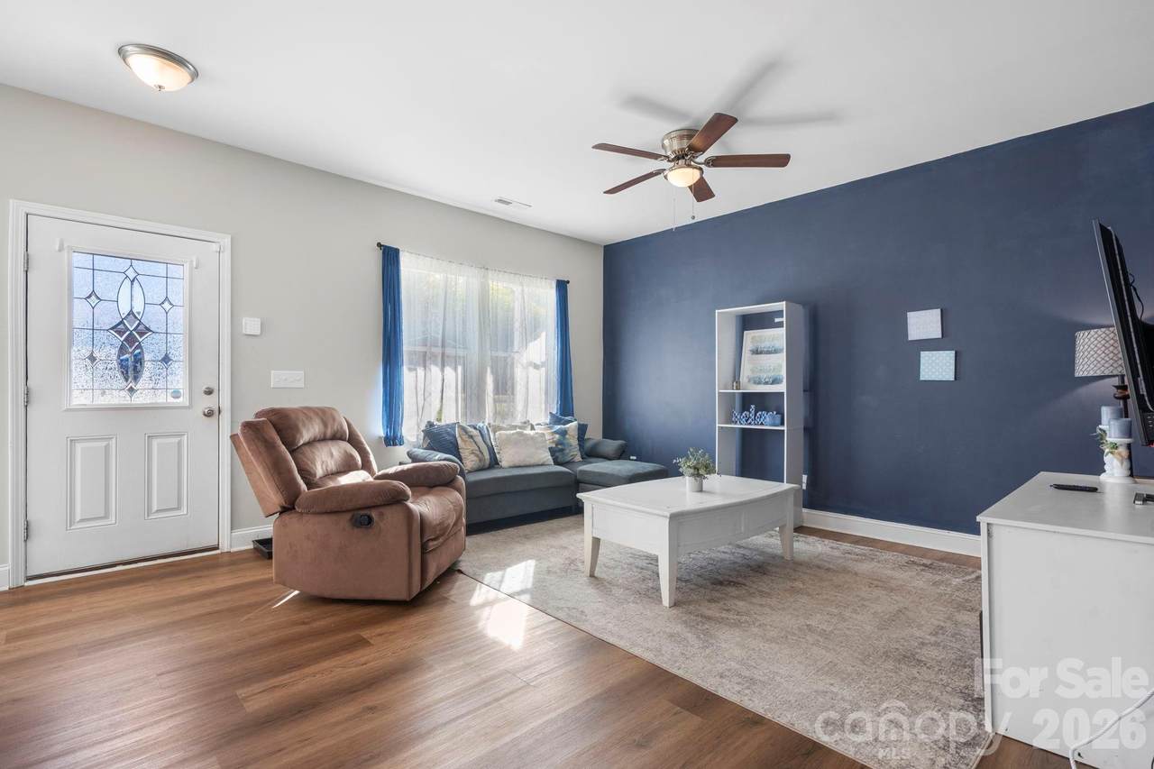 402 2nd Street - Photo 1