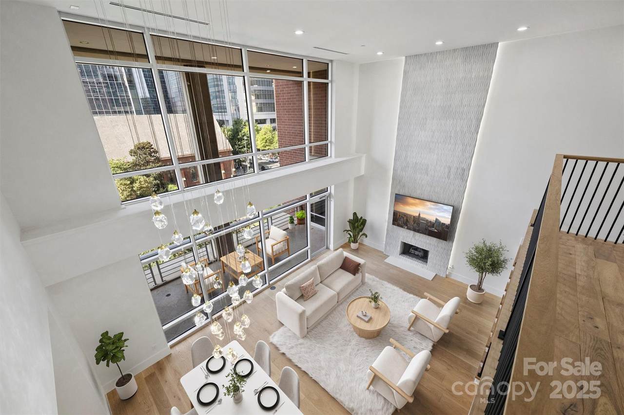 435 Tryon Street - Photo 1