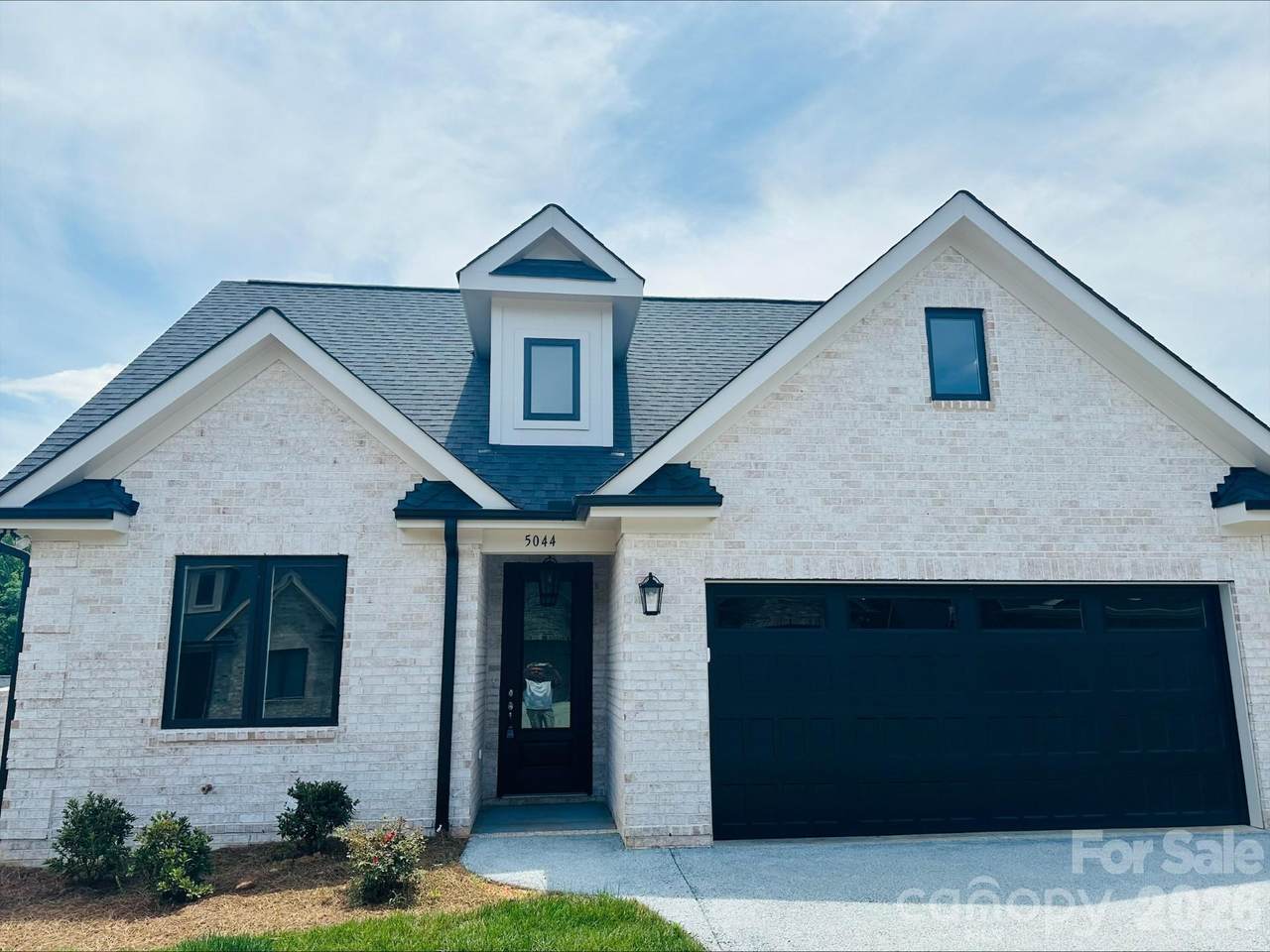 5044 Silver Trace Lane - Photo 1