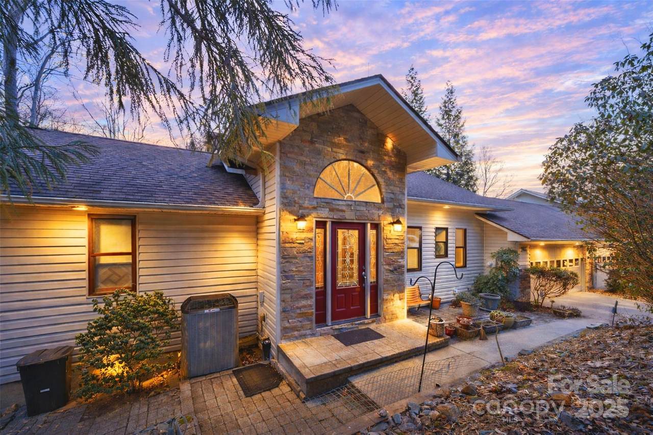 301 Qualla Circle - Photo 1