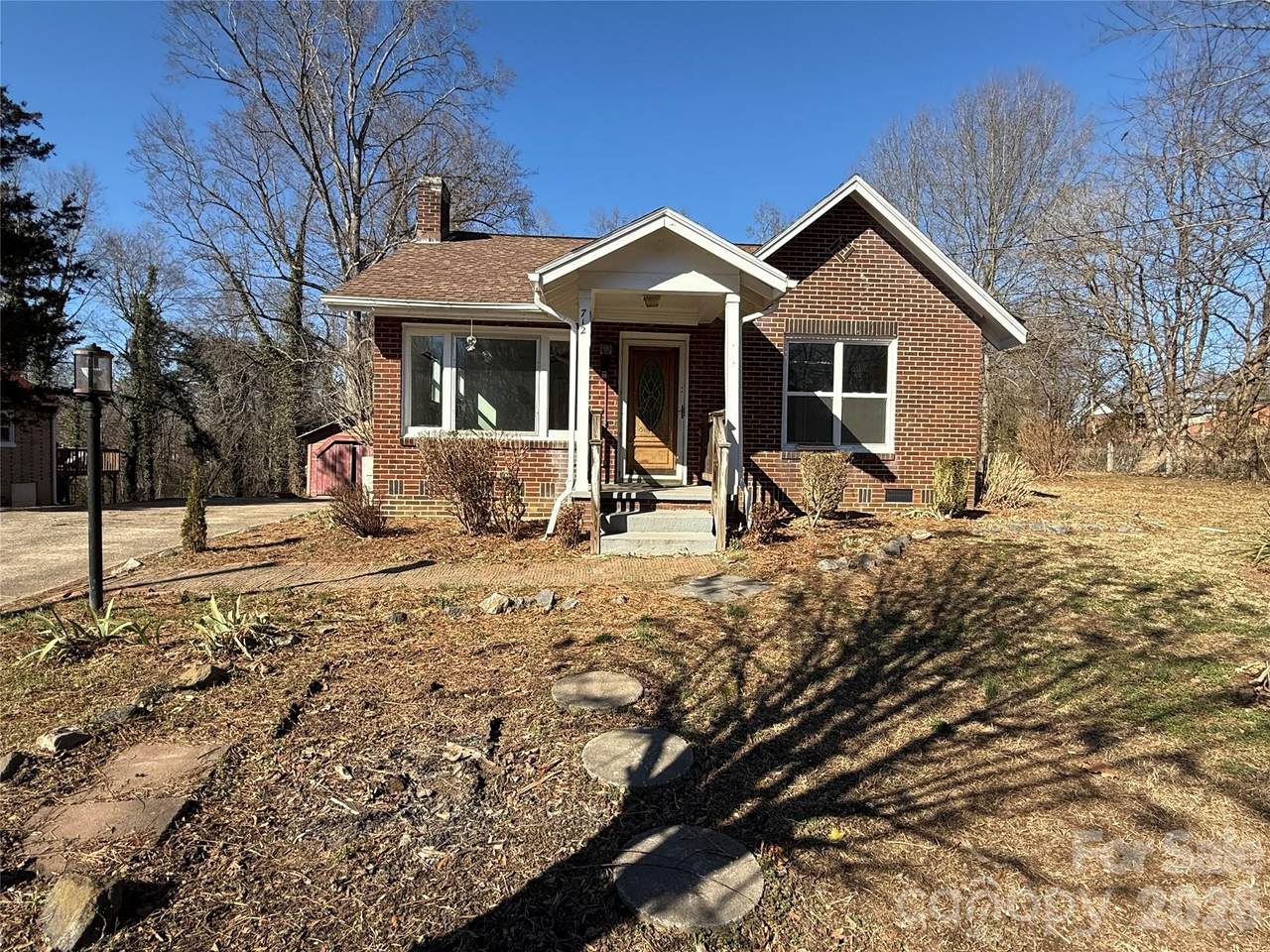 712 Griffin Avenue - Photo 1