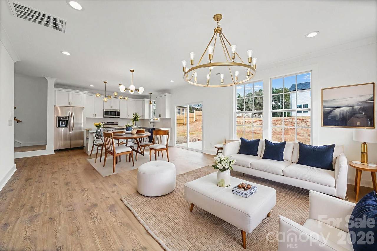 1301 Center Street - Photo 1