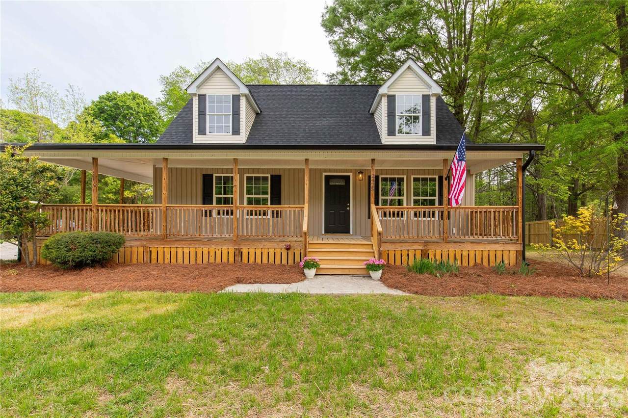 2425 Kershaw Camden Highway - Photo 1