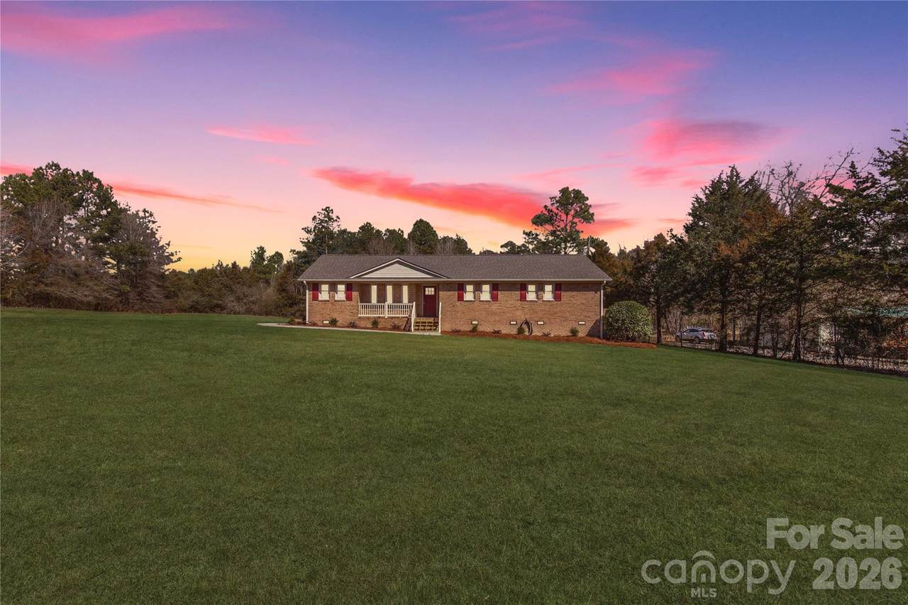 3879 Flat Creek Road - Photo 1