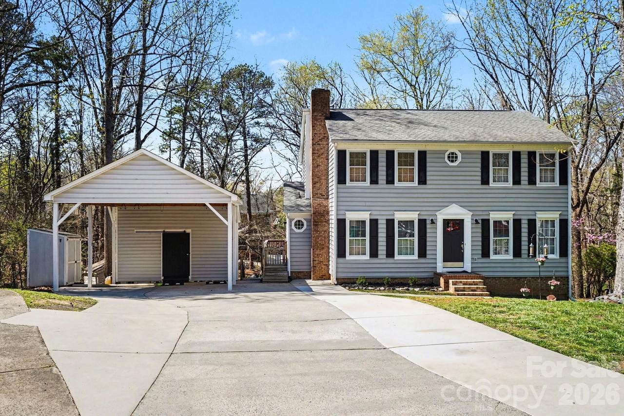 2724 Artesian Court - Photo 1