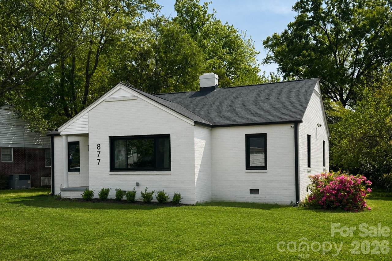 877 Confederate Avenue - Photo 1