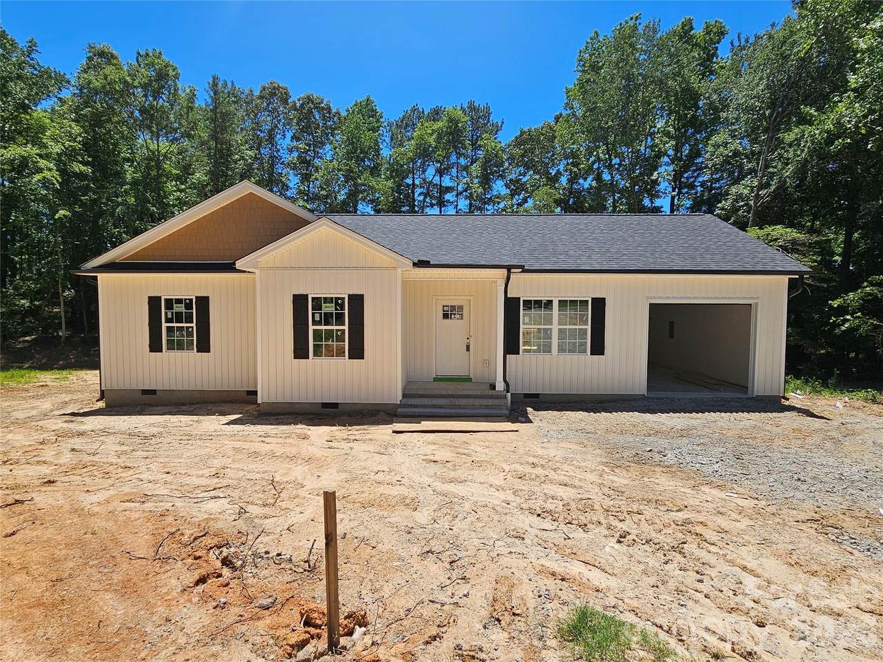 2566 Heather Lane - Photo 1