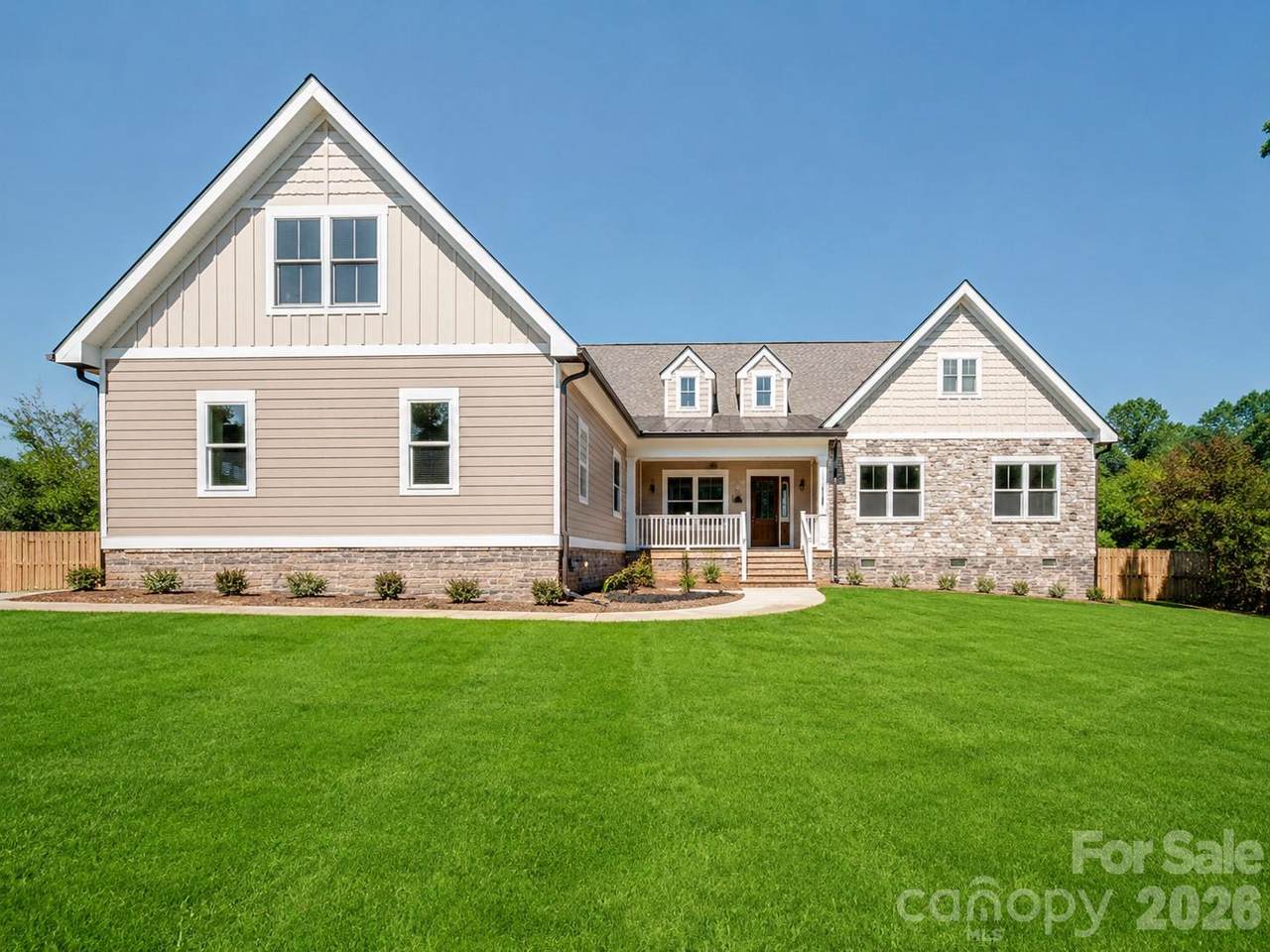 1502 Marion Street - Photo 1