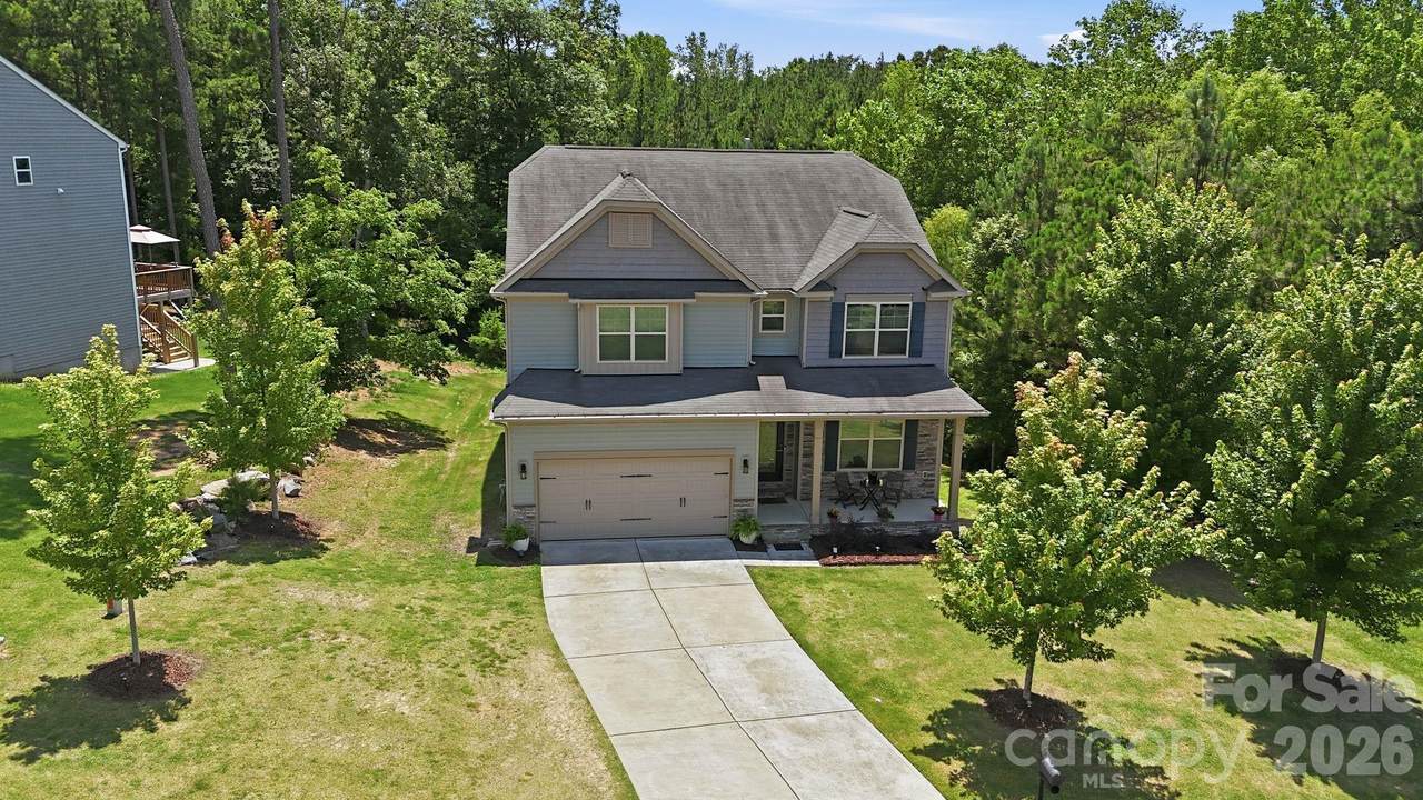 4870 Summerside Drive - Photo 1