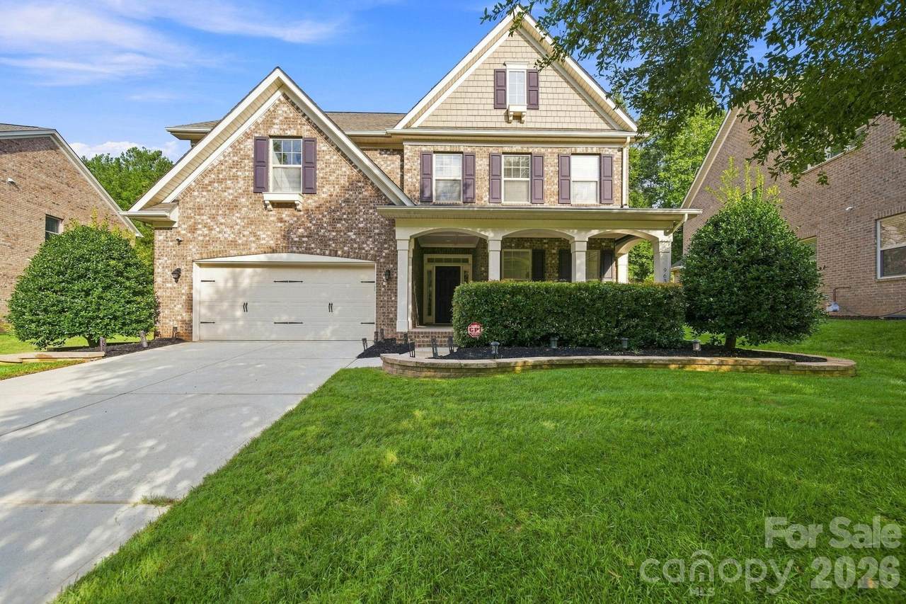 963 Rock Forest Way - Photo 1