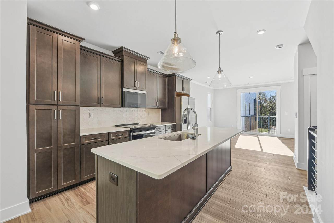 1432 Hamilton Street - Photo 1