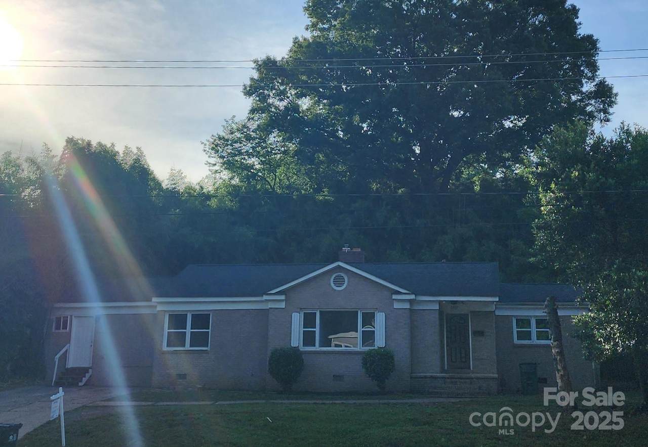 3337 Eastway Drive - Photo 1