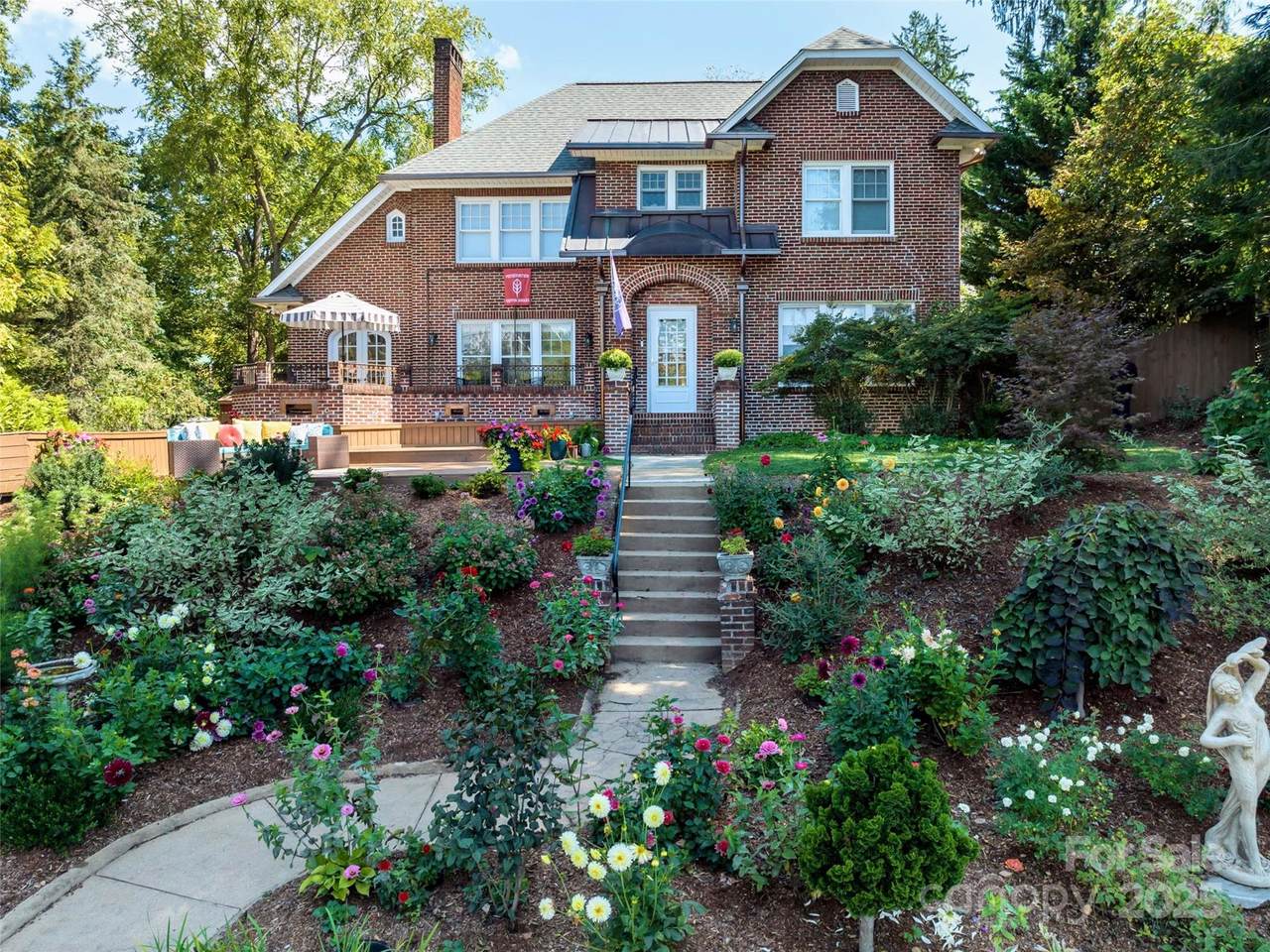 191 Murdock Avenue - Photo 1