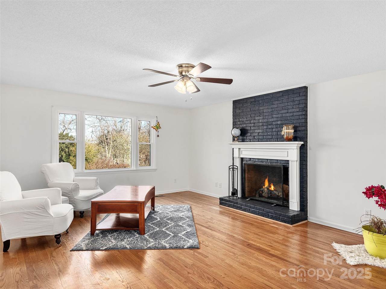 950 Blanton Street - Photo 1