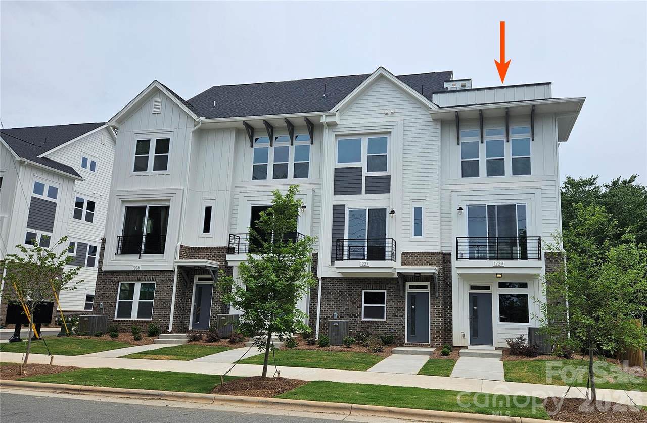 1229 34th Street - Photo 1