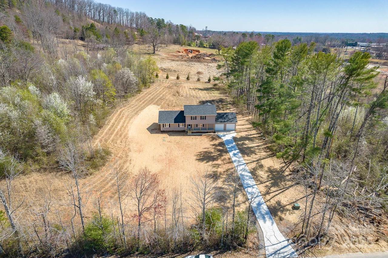3424 Walker Circle - Photo 1