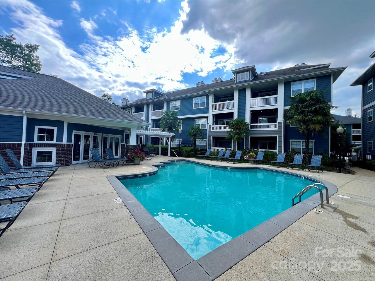 2209 Sumner Green Avenue - Photo 1