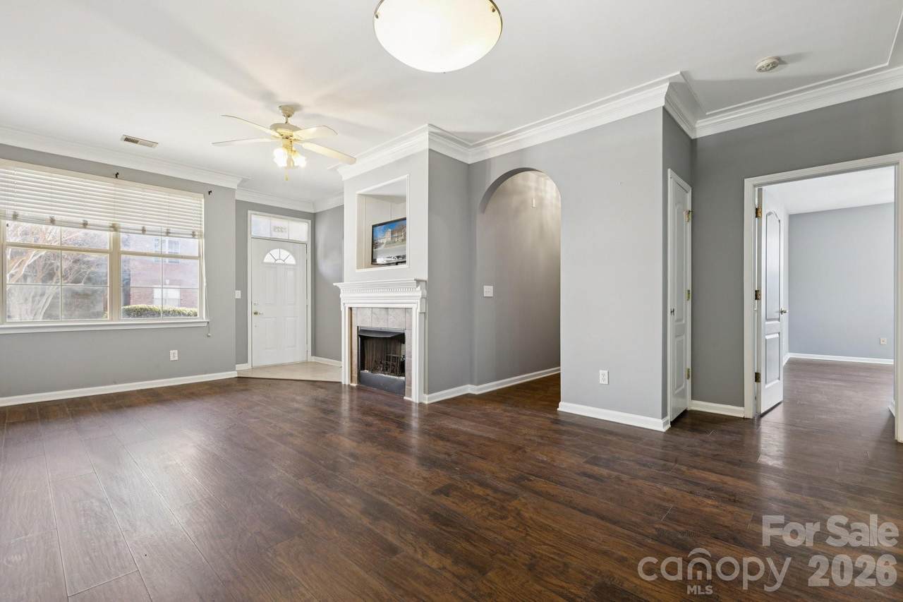 7325 Michaels Landing Drive - Photo 1