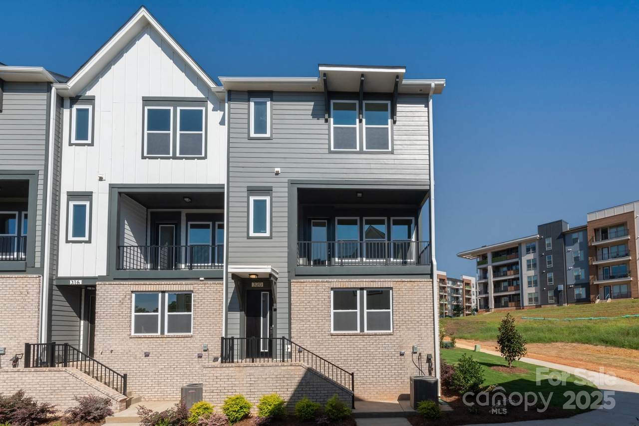 320 Ferebee Place - Photo 1
