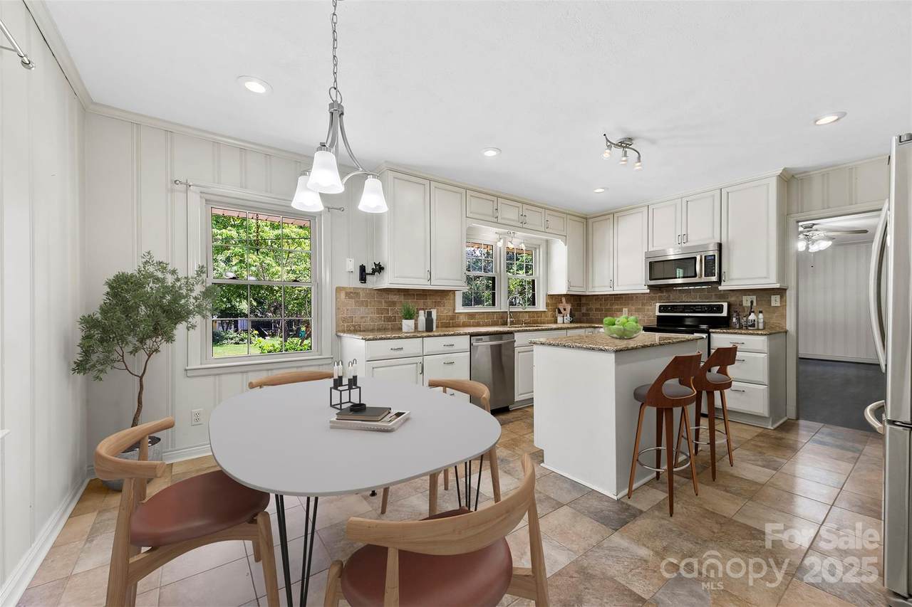 2410 Armstrong Park Drive - Photo 1