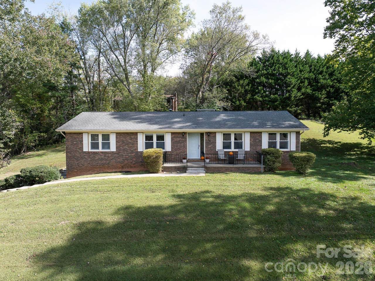 16 Sun Valley Court - Photo 1