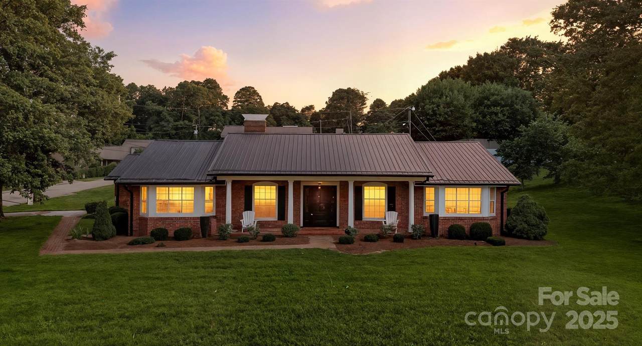 601 Pennell Street - Photo 1