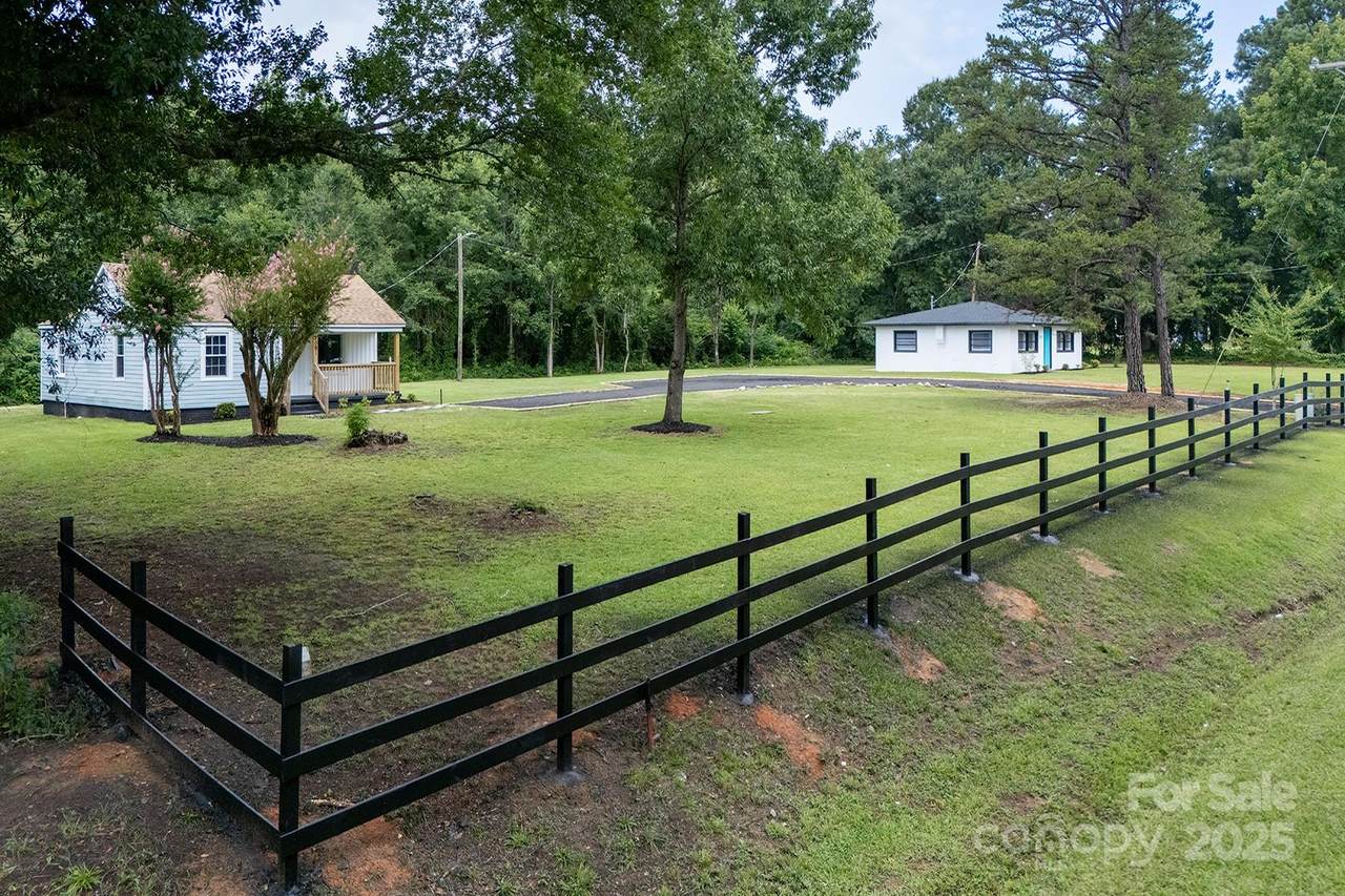 2091 & 2095 Catawba River Road - Photo 1