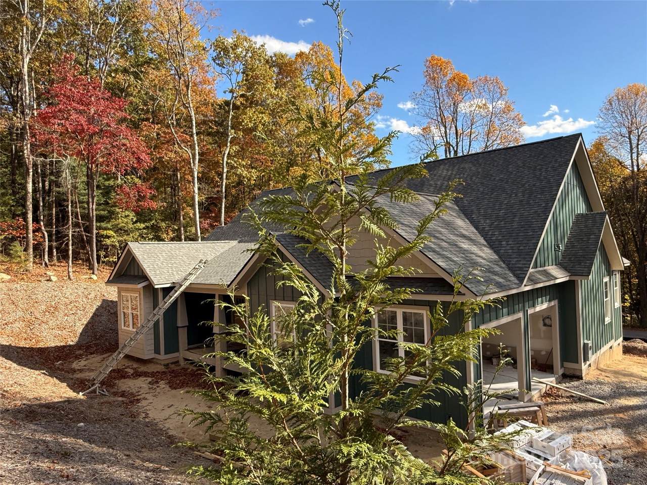 634 Hollybrook Drive - Photo 1