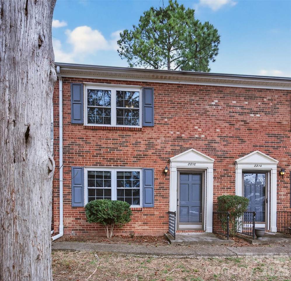 8816 Hunter Ridge Drive - Photo 1